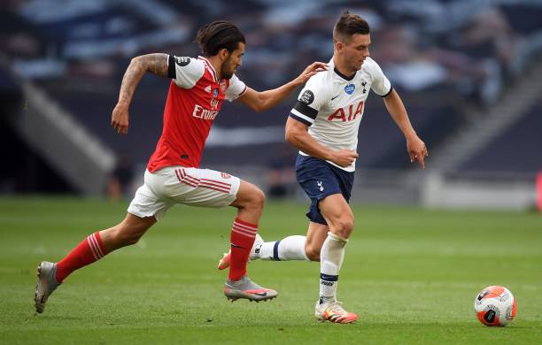 表现出了极 表现出了极