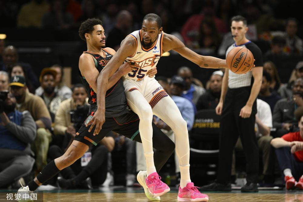 享誉足坛 享誉足坛