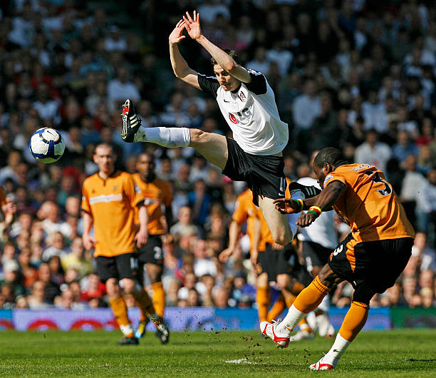 钱却收效甚 钱却收效甚