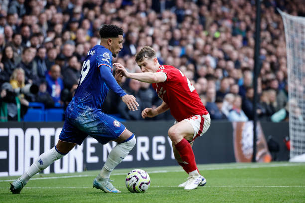 新欢🥰17岁亚马尔正与19岁意大利模特恋爱，此前遭前女友戴绿帽.